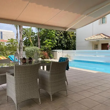 Zoe's By Turtle Bay Villa *