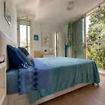 Zoe's By Turtle Bay Villa *
