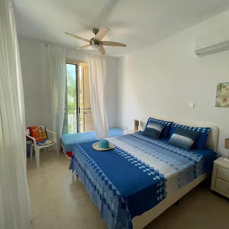 Zoe's By Turtle Bay Villa *