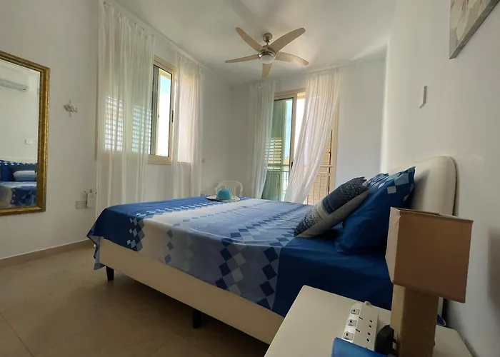 Zoe's By Turtle Bay * Protaras