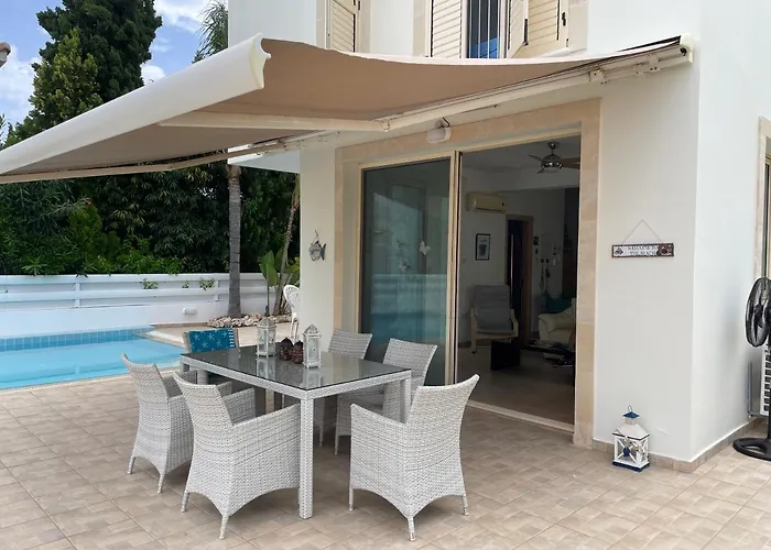 Zoe's By Turtle Bay Villa